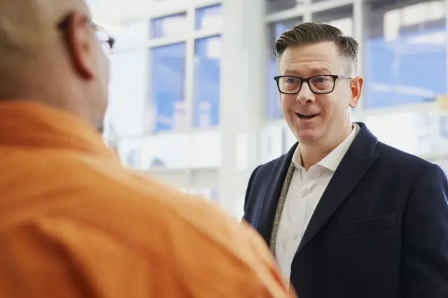 How to Build an Employee Referral Program - Employee referral