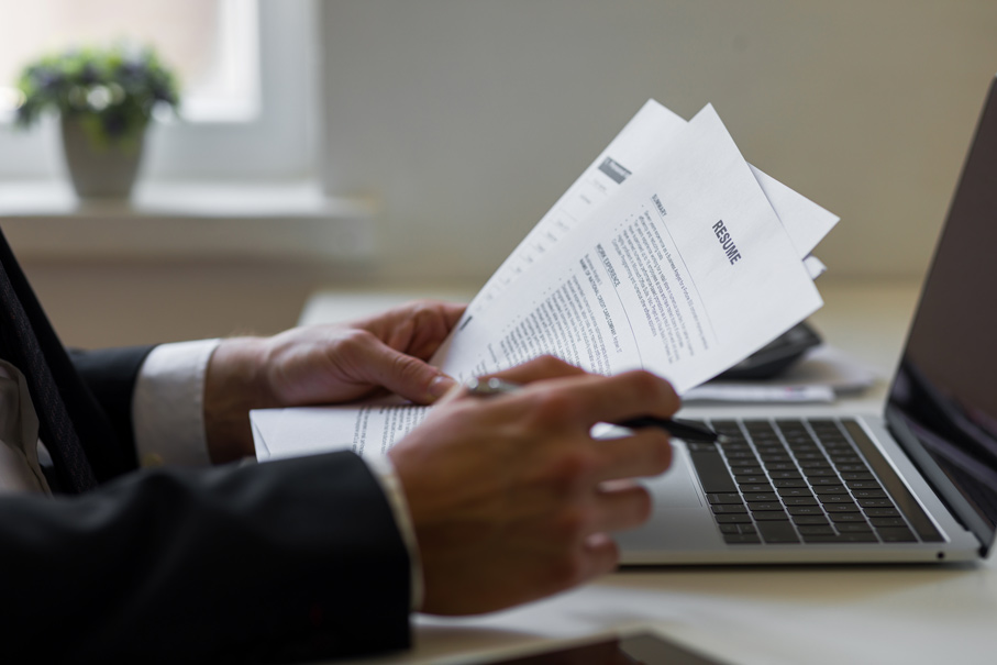 HR Scanning resume - Skills to Put on Your Supply Chain Resume